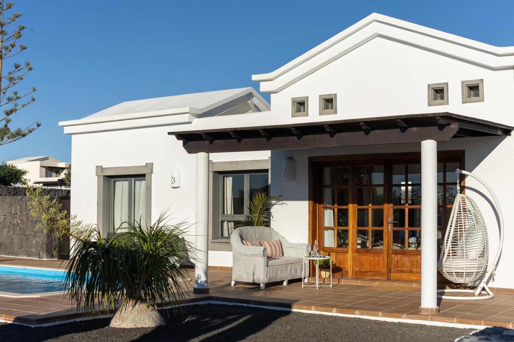 Villa Mo Luxury Heated Pool 普拉亚布兰卡 外观 照片